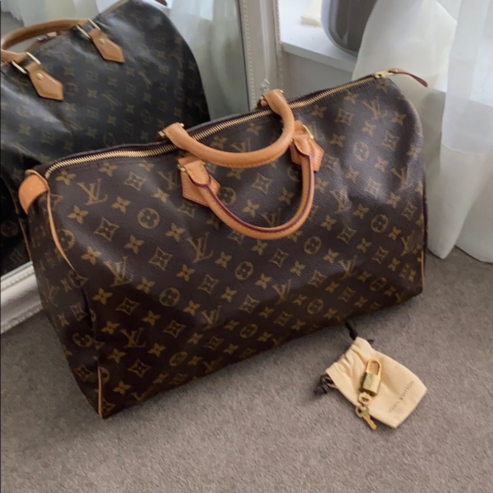 Louis Vuitton Speedy